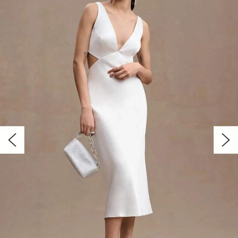 $250 NWT Sachin & Babi Sierra V-Neck Cutout Satin Midi Dress Womens Size 4 White